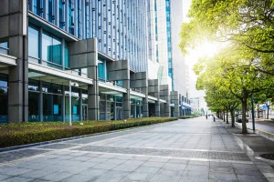 5 kreatywnych pomysłów, jak zaprojektować chłodne wnętrze z klimatyzacją w Warszawie
